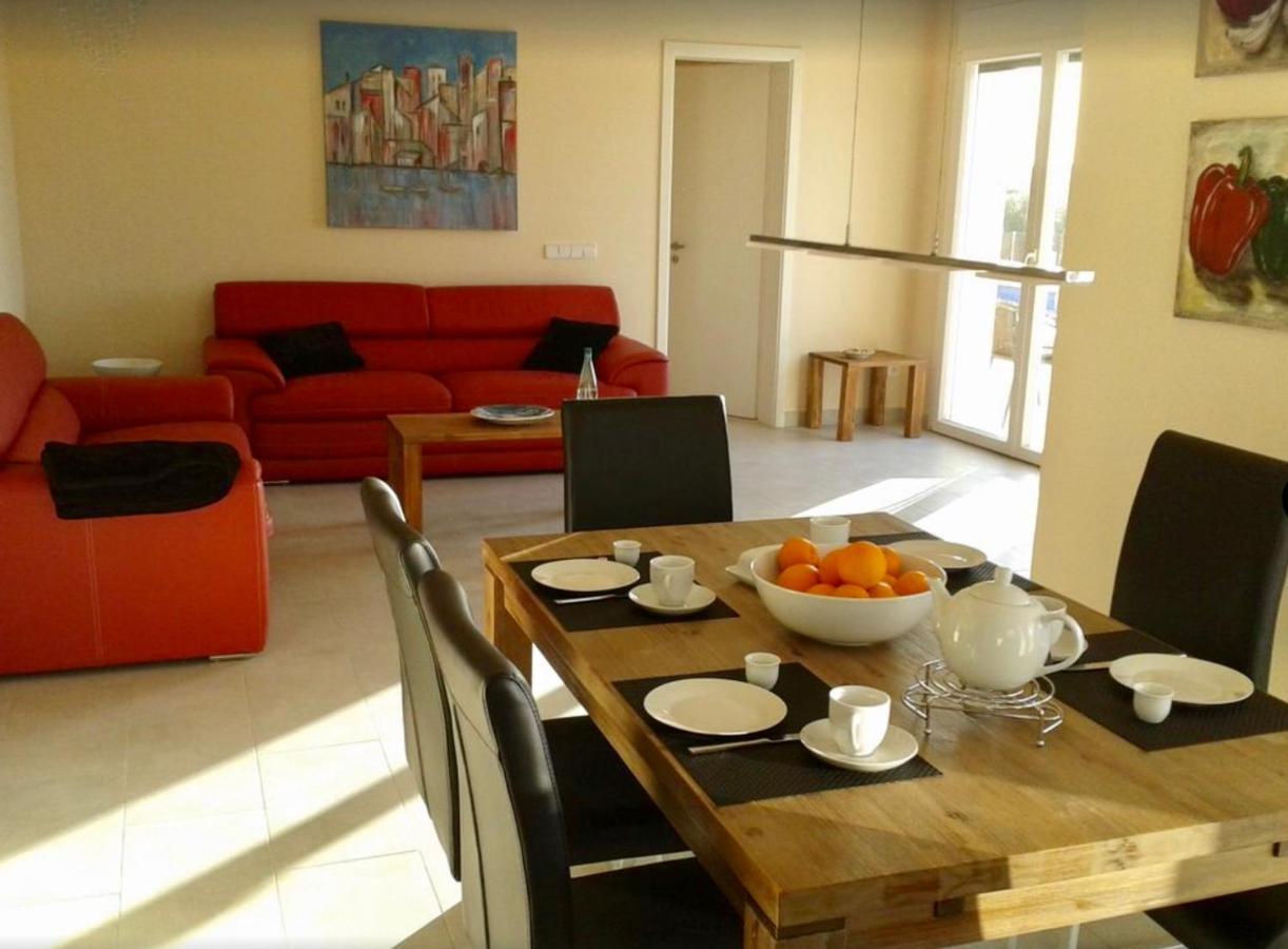Casa Luz Solar - Schoene Finca In Strandnaehe, Privatpool, Klimaanlage, Wifi Santanyi Bagian luar foto